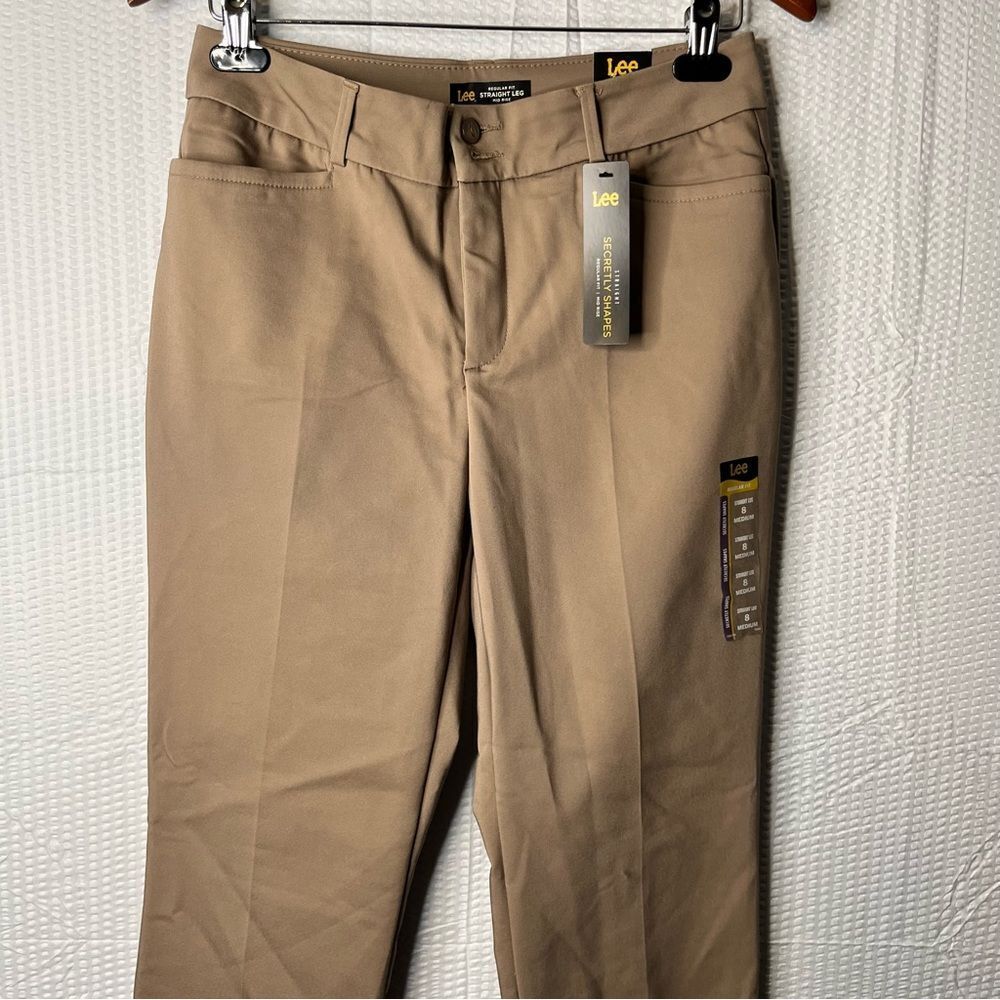 NEW Lee Straight Leg Regular Fit Mid Rise Pants Size 8